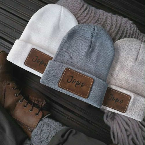 Szürke kötött sapi 