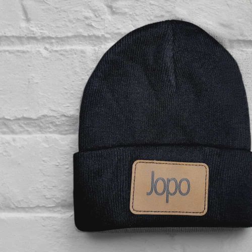 Fekete kötött sapi 