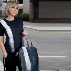 Black and White egyedi póló