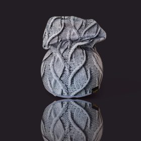 Kötött hatású sapi 