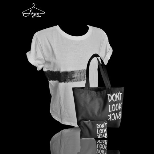 White and Black egyedi póló