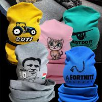 Kézzel festett sapkák és szettek