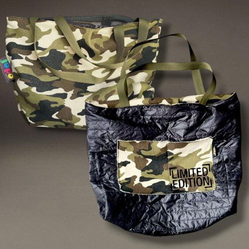 Ki-be fordítható terep/ Fekete steppelt táska